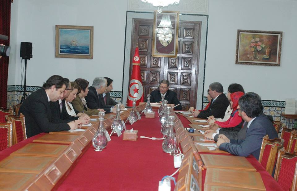 الصيد يبحث مع وفد من هيئة الحقيقة والكرامة مسار العدالة الانتقالية 